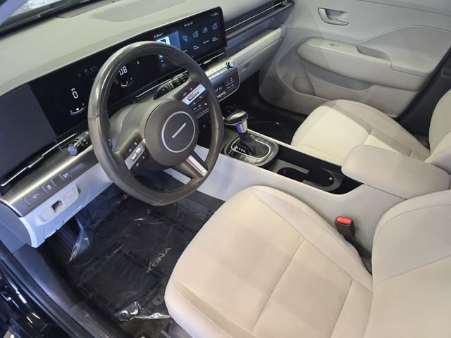 Used 2024 Black Hyundai SEL image 18