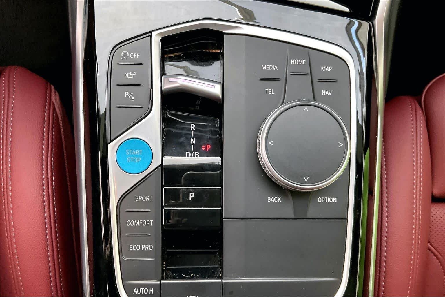 Used 2024 Mineral White Metallic BMW eDrive35 image 32