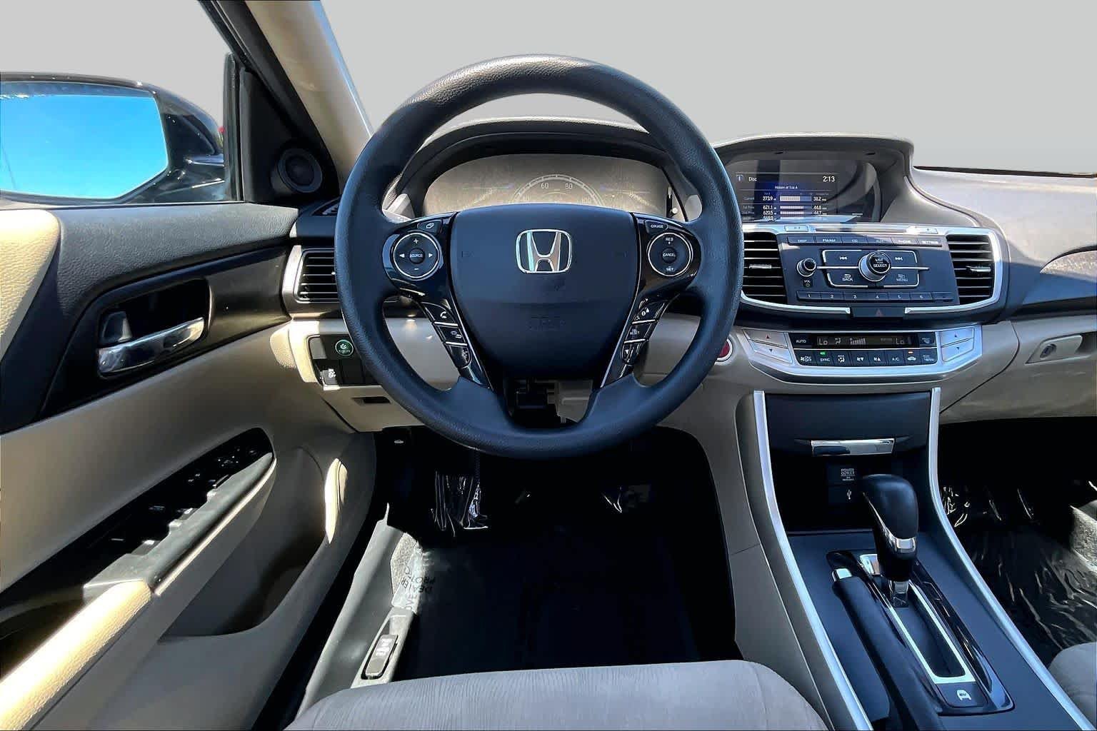 Pre-Owned 2014 Honda Accord Hybrid