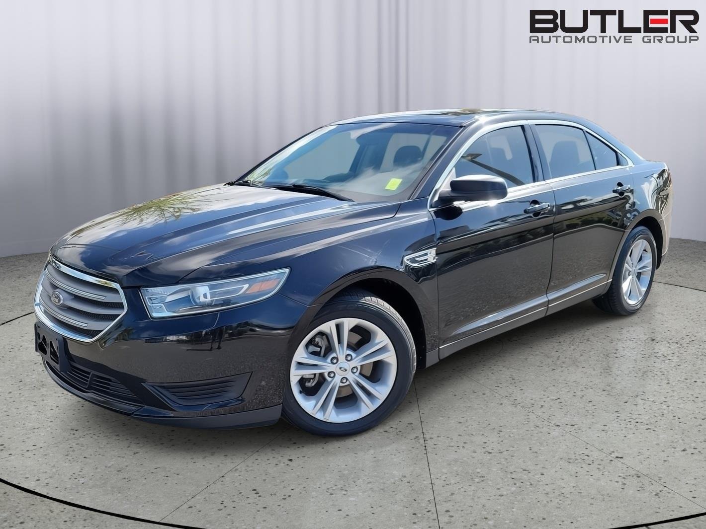 2017 Ford Taurus SE FWD's photo