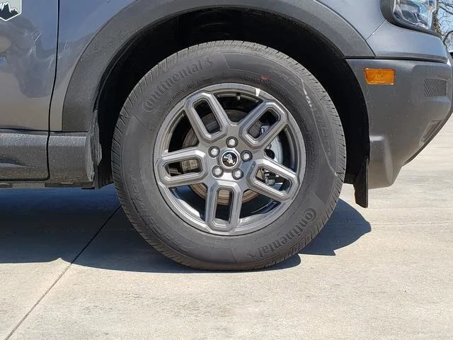 New 2026 Carbonized Gray Metallic Ford Big Bend® image 22