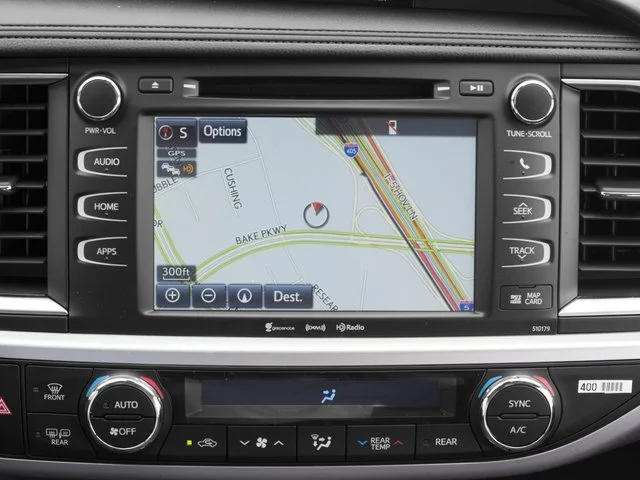 Used 2017 Predawn Gray Mica Toyota XLE image 17