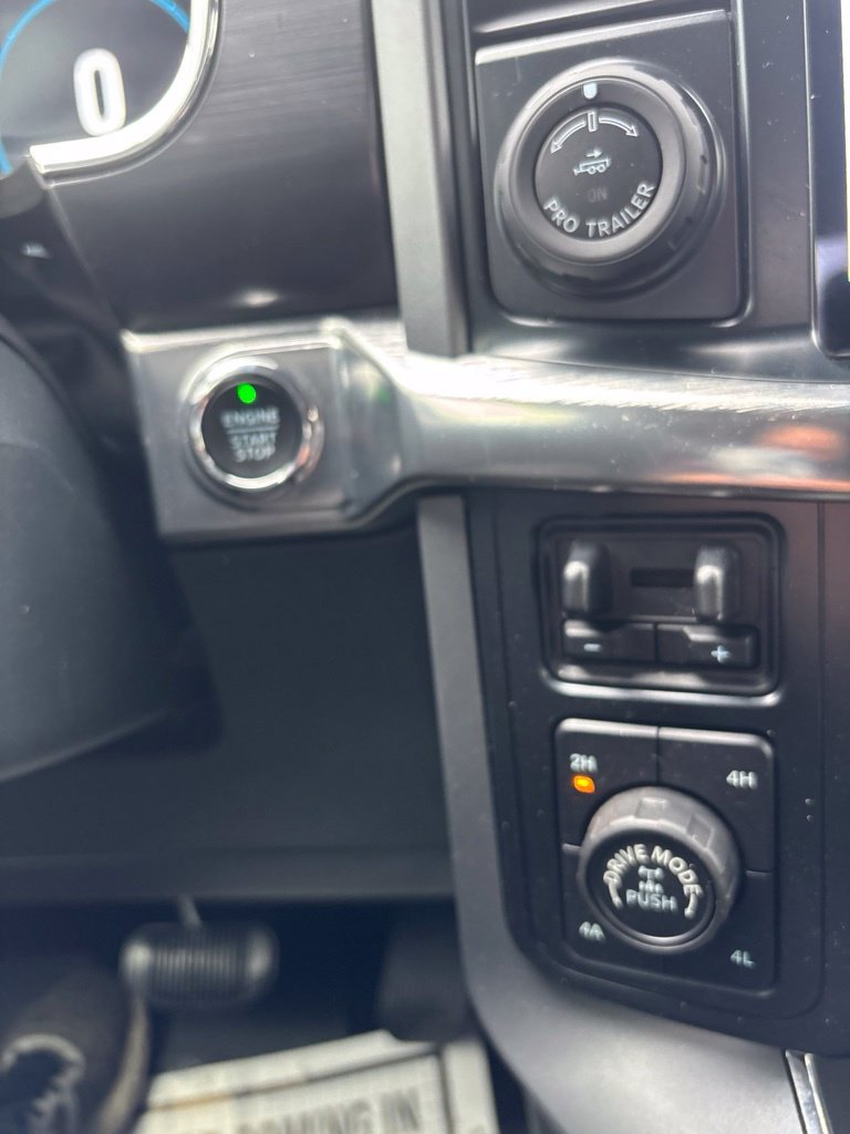 Used 2022 Antimatter Blue Metallic Ford Lariat image 23