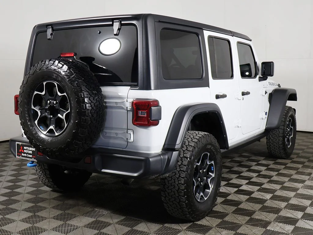 Used 2022 White Jeep Unlimited Rubicon 4xe image 18