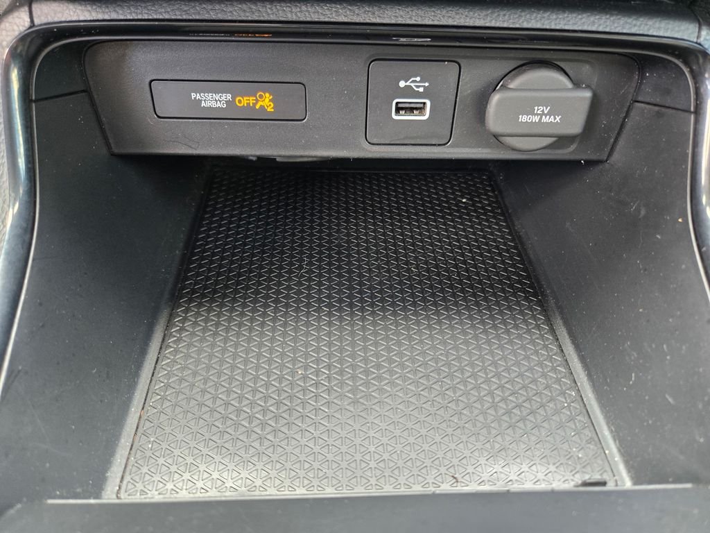 Used 2025  Honda LX image 14