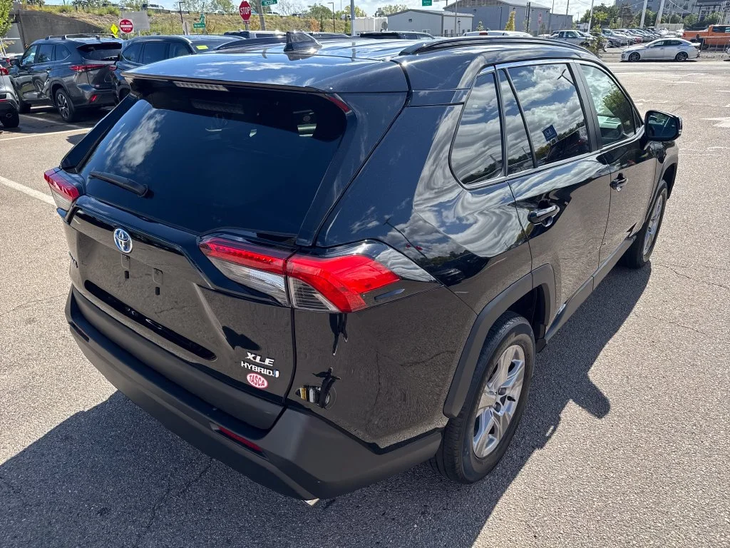 Used 2024 Black Toyota XLE image 9