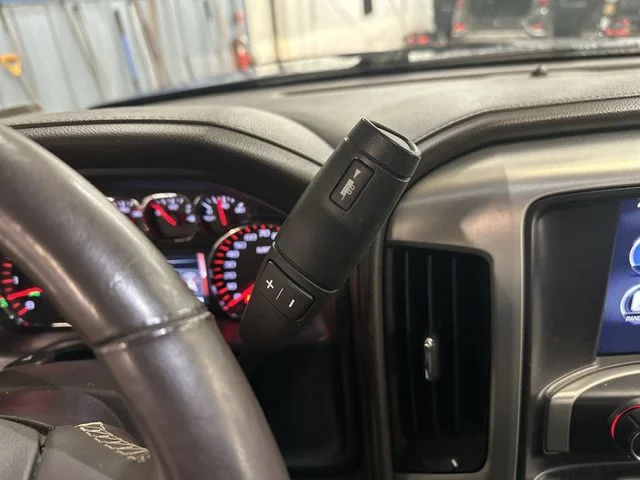Used 2015 Blue GMC SLT image 16