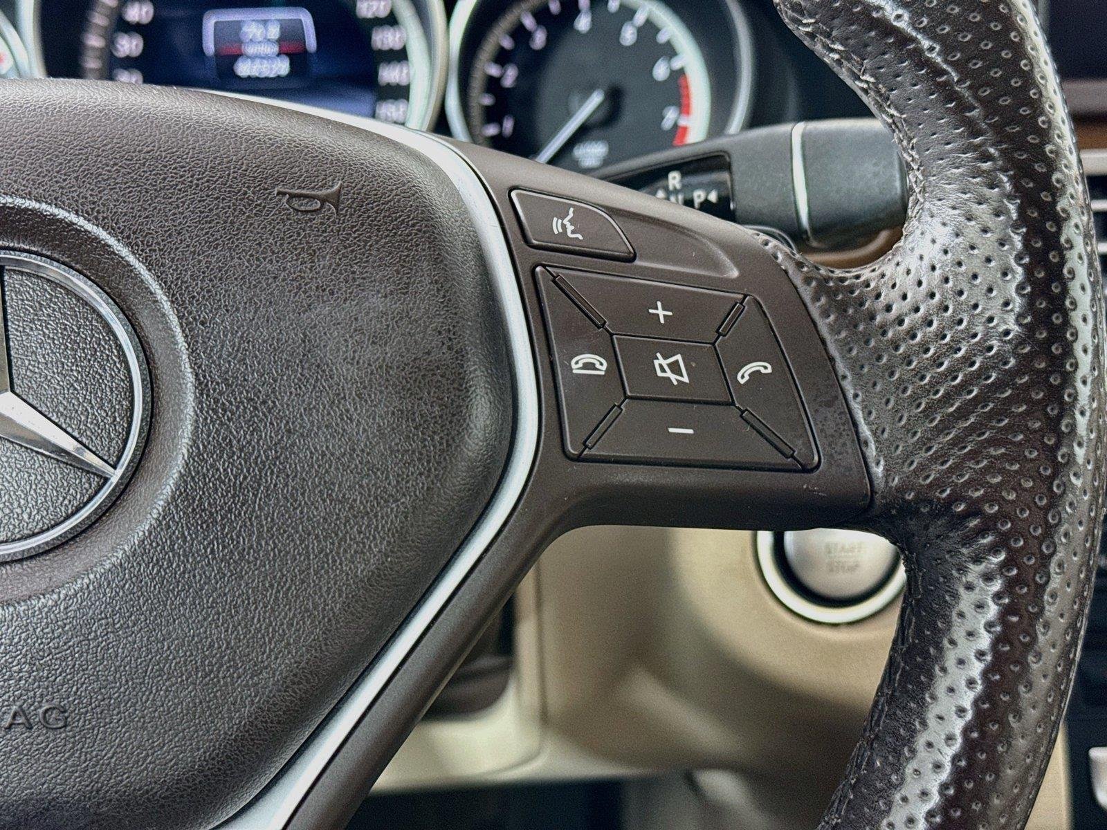 Used 2015 Indigo Blue Metallic Mercedes-Benz E 350 Sport image 20