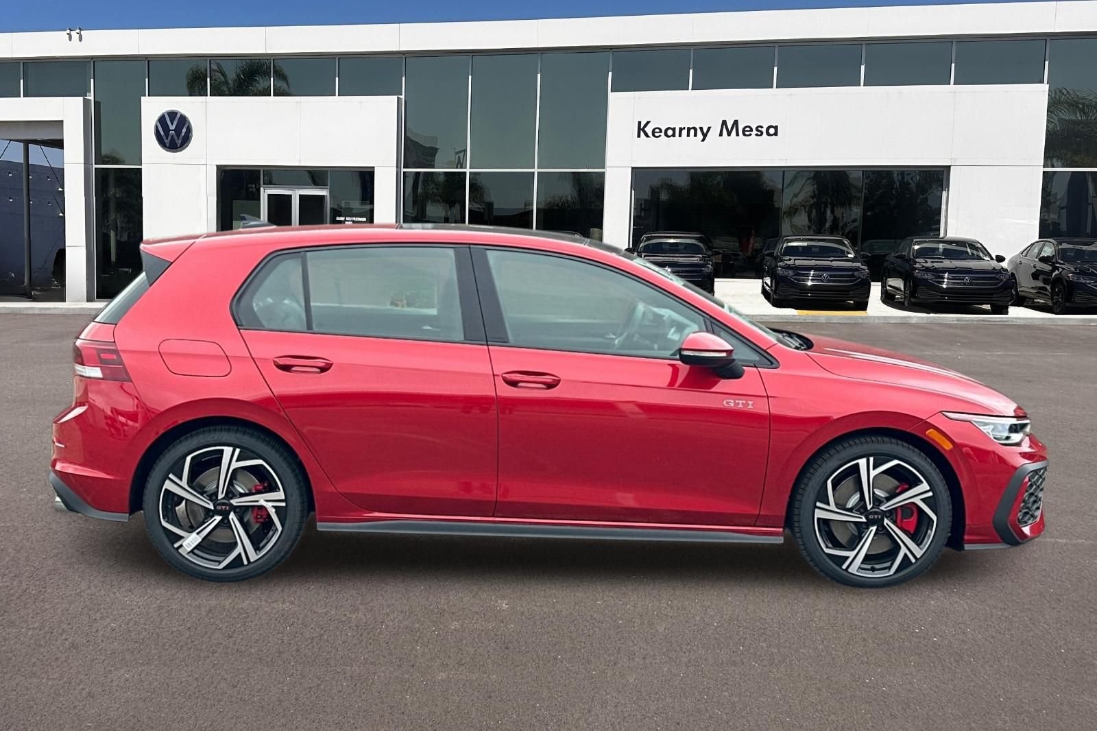 New 2026 Kings Red Metallic Volkswagen SE image 3