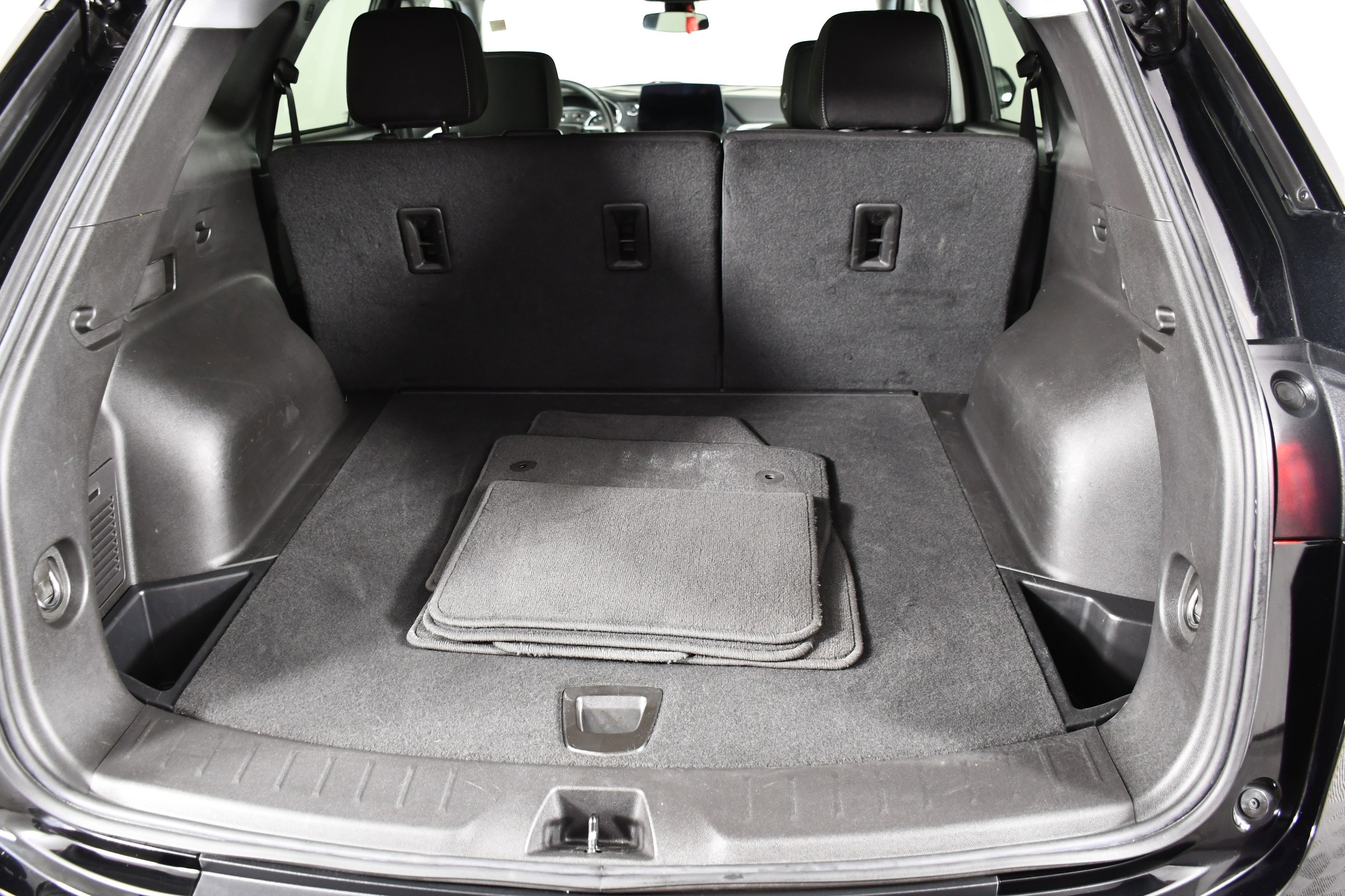 Used 2025 Black Chevrolet LT image 47