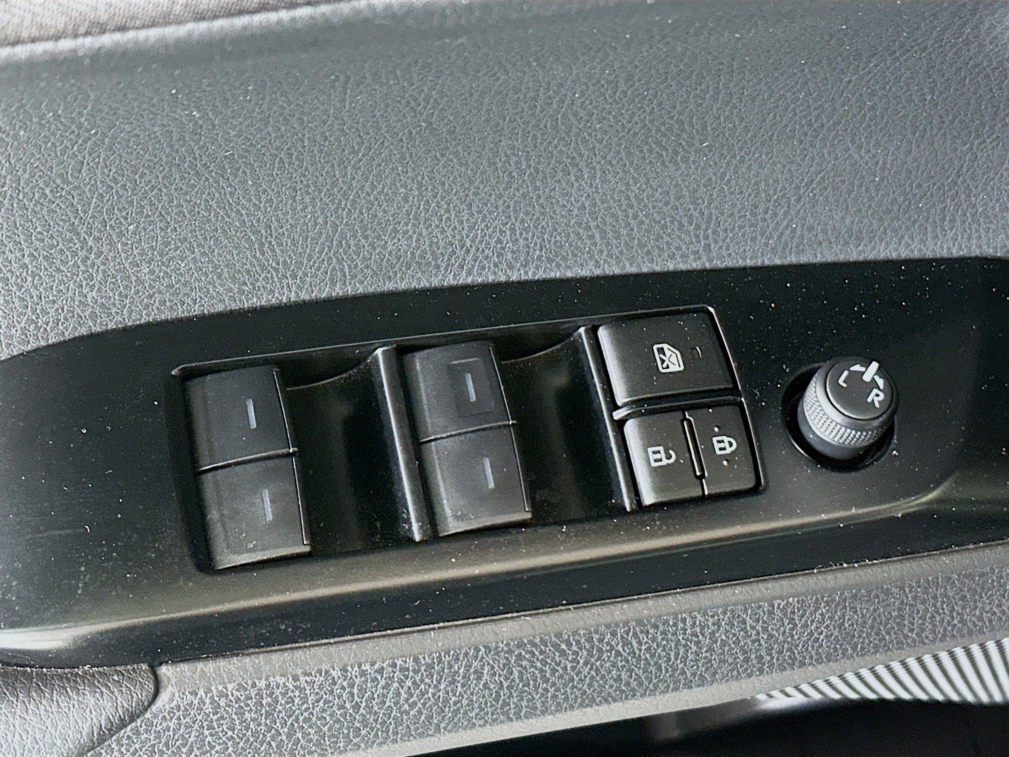 Used 2025 Underground Toyota LE image 14