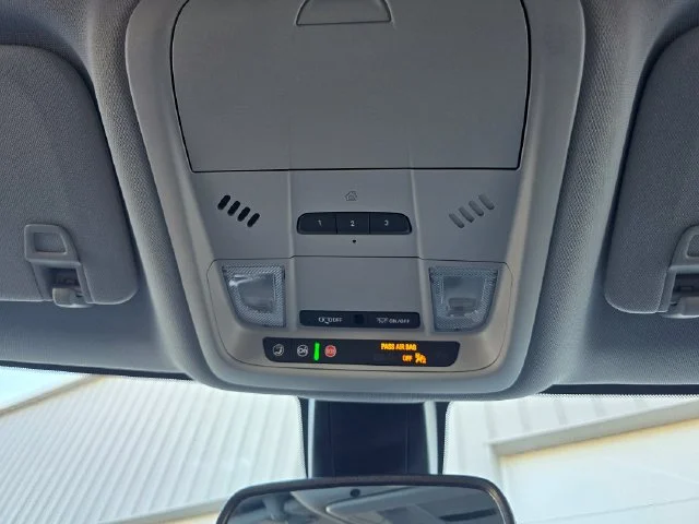 Used 2022 Red Chevrolet LT image 31
