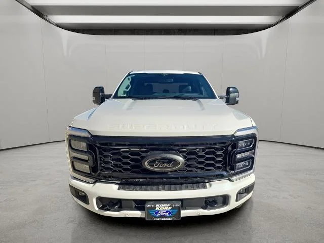 2025 Ford F-250 Super Duty Lariat - Photo 2