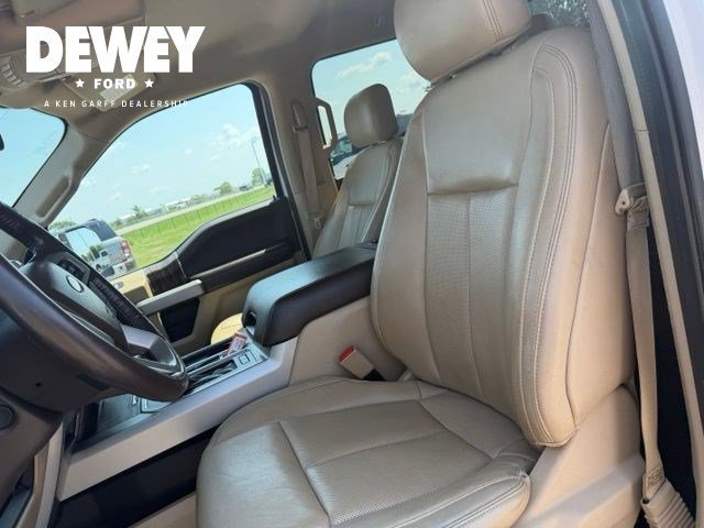 Used 2019 White Platinum Clearcoat Metallic Ford LARIAT image 8