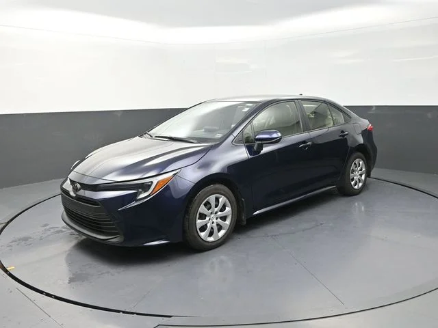 Used 2026  Toyota LE image 3