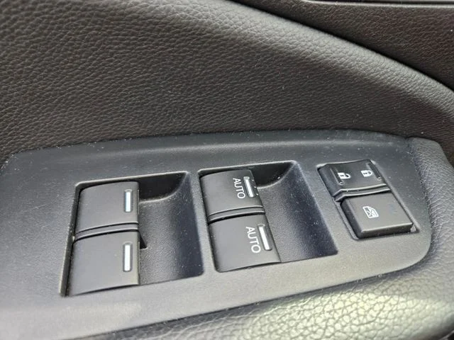 Used 2020 Black Honda EX-L image 37