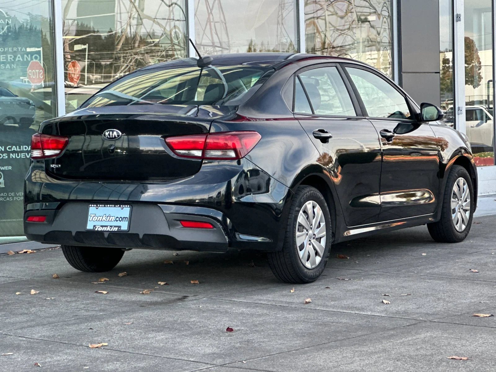 Used 2018 Aurora Black Kia S image 4
