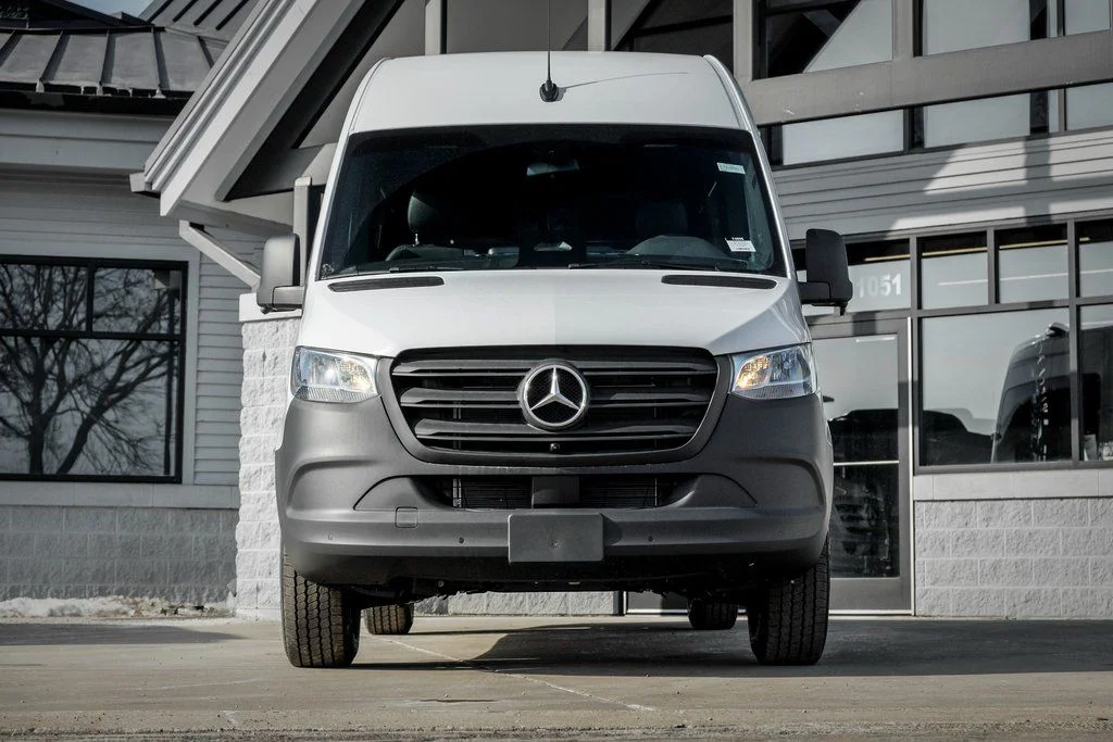 Used 2026 Arctic White Mercedes-Benz Crew 144 WB image 5