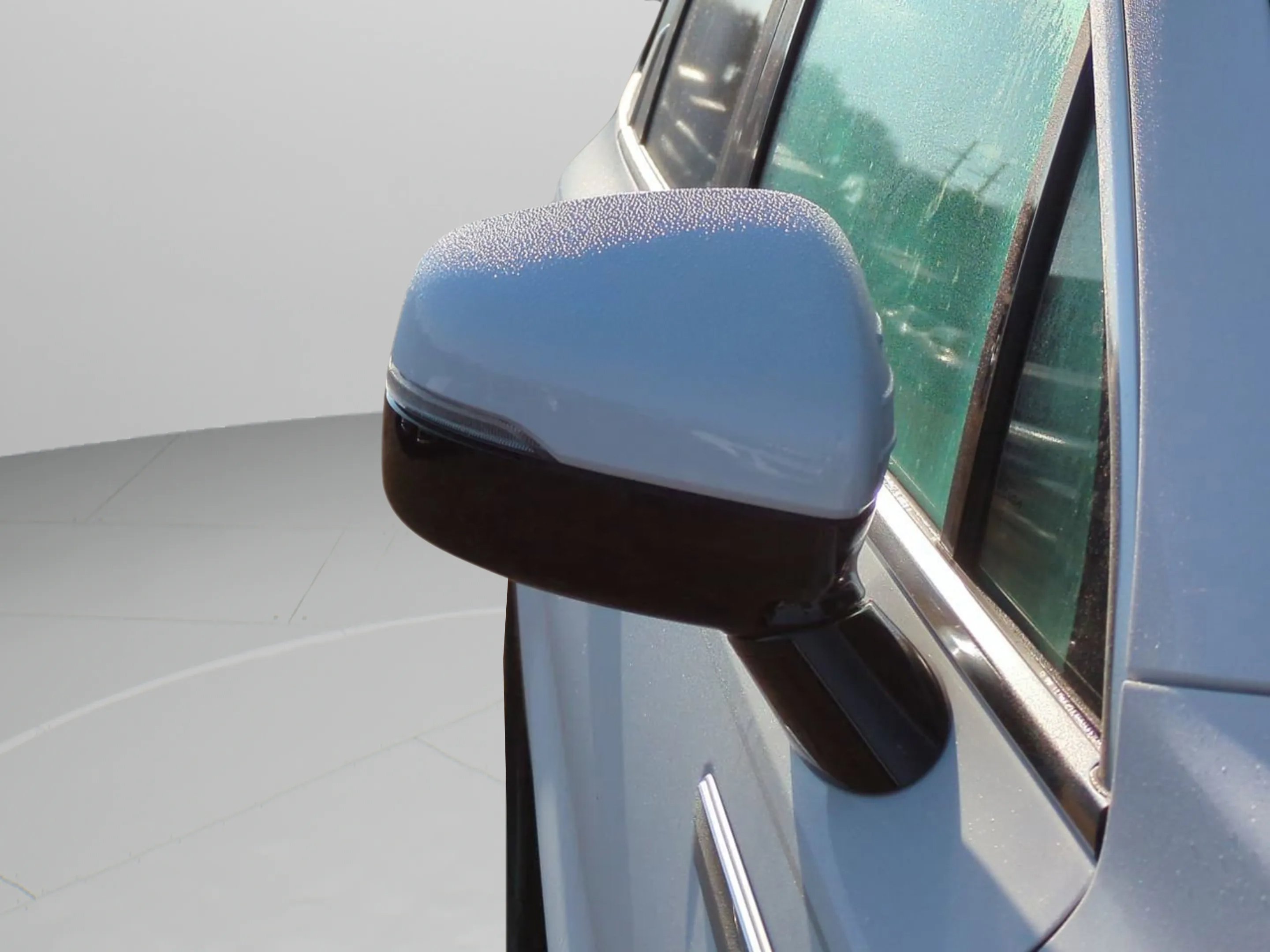 New 2026 Glacial White Pearl Kia LX image 11