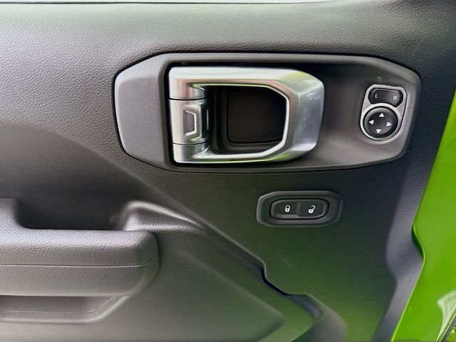 2025 Jeep Wrangler 4-Door Rubicon - Photo 17
