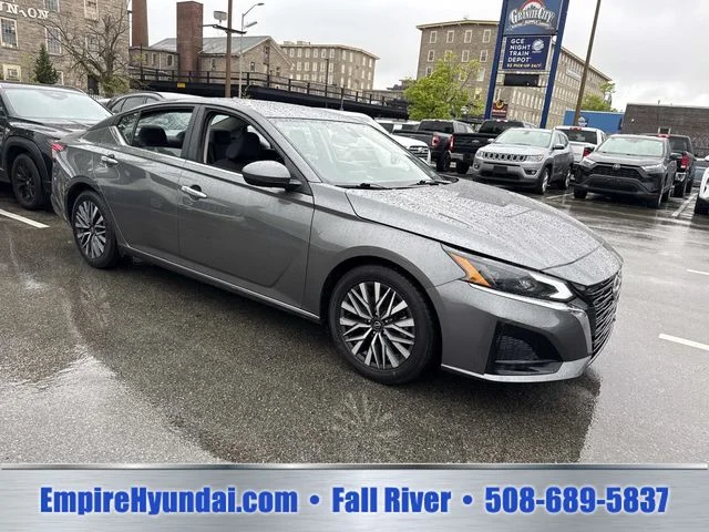 Used 2023 Nissan Altima SV with VIN 1N4BL4DV0PN377363 for sale in Fall River, MA