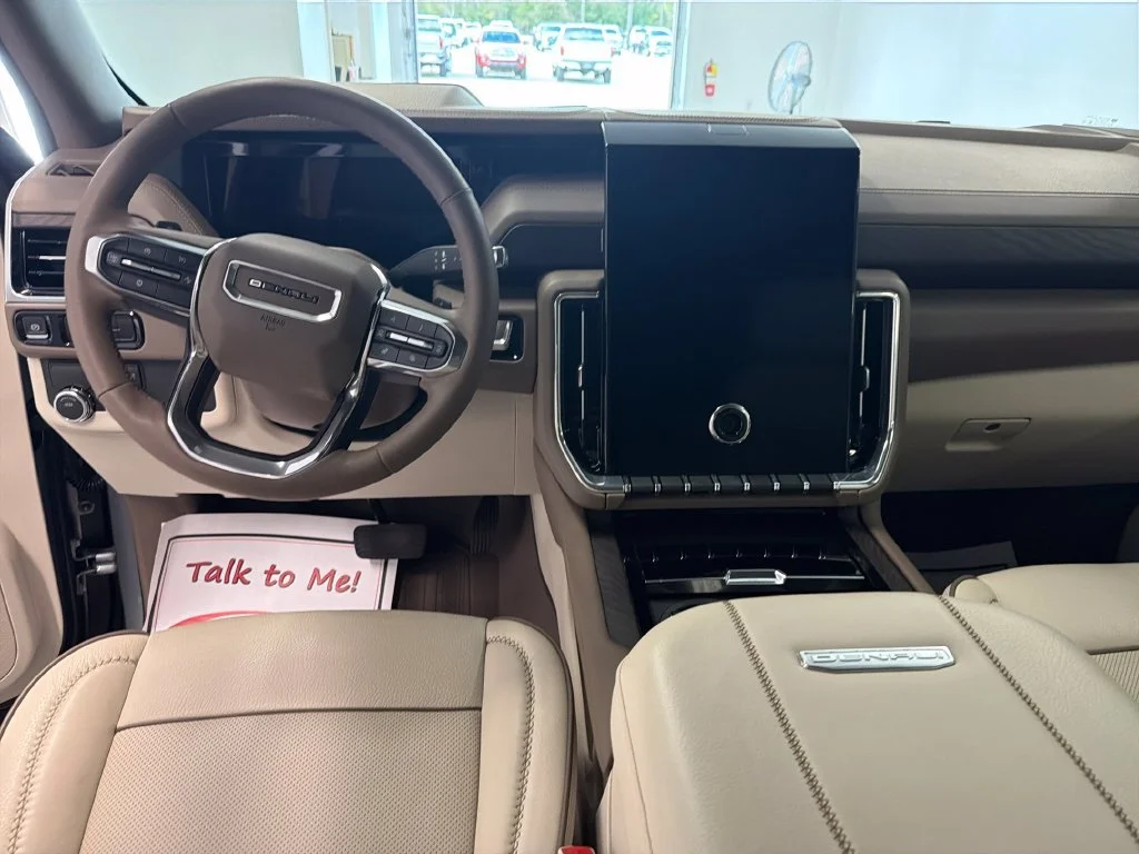 Used 2025 Sterling Metallic GMC Denali image 17