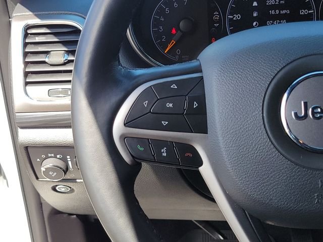 Used 2021 White Jeep Laredo X image 31