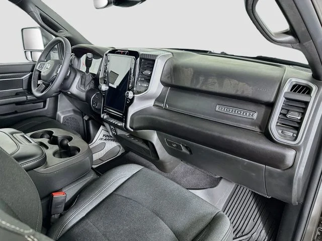 Used 2025 White Ram Big Horn image 27