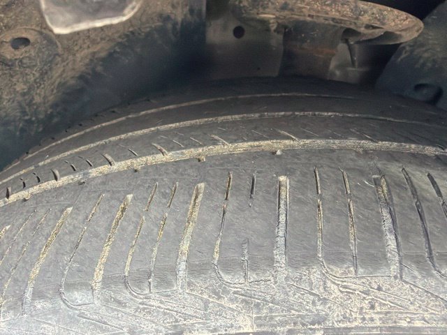 Used 2016 Magnetic Ford XLT image 3
