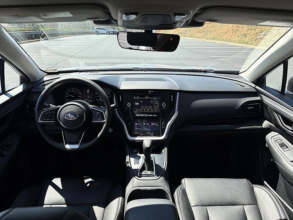 Used 2025 Ice Silver Metallic Subaru 2.5i image 18