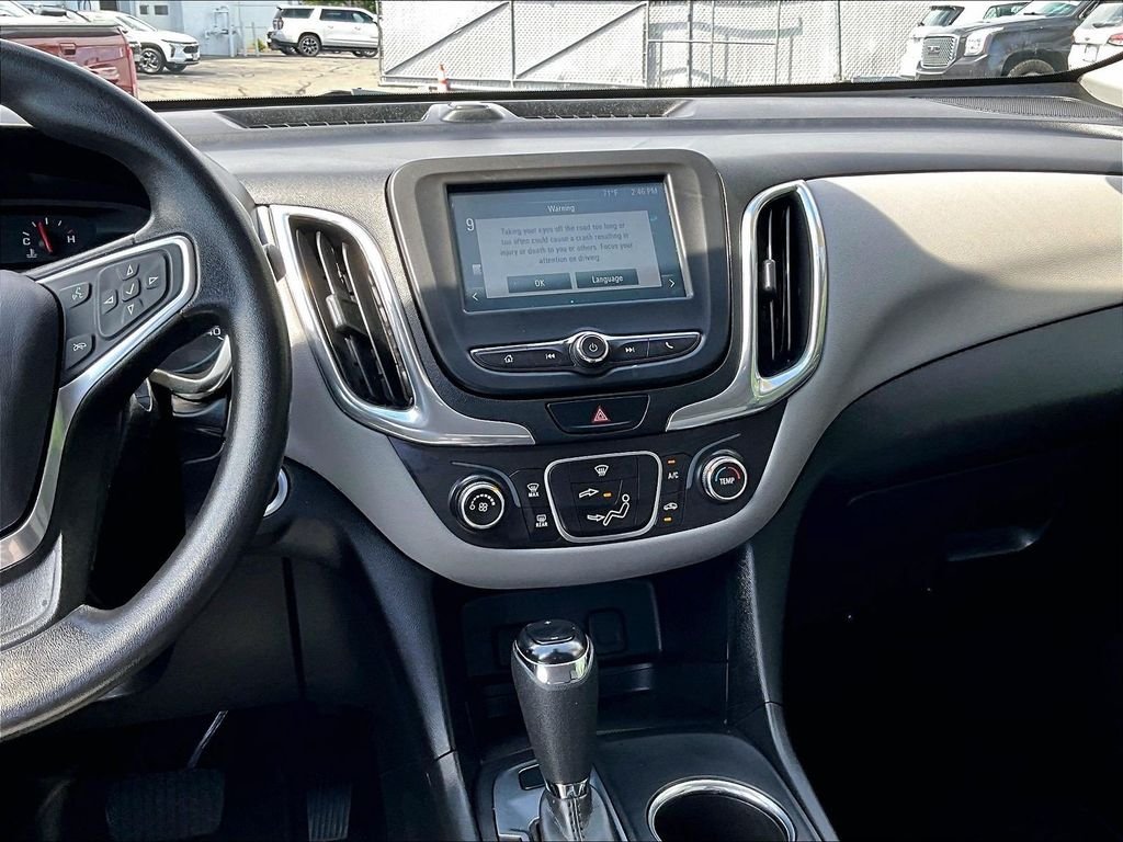 Used 2018 Beige Chevrolet LS image 17