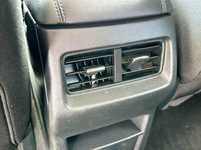 Used 2022 Blue Ford SE image 23