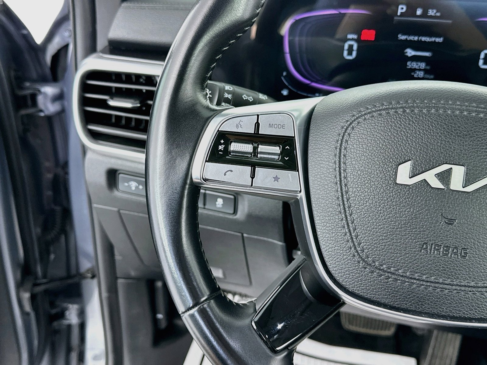 2025 Kia Telluride S - Photo 14