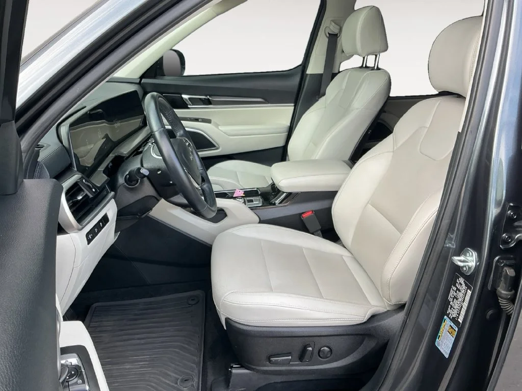 Used 2024 Gray Kia S image 16