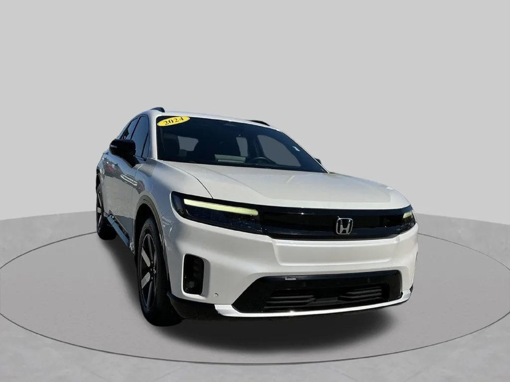 Used 2024  Honda Touring image 13