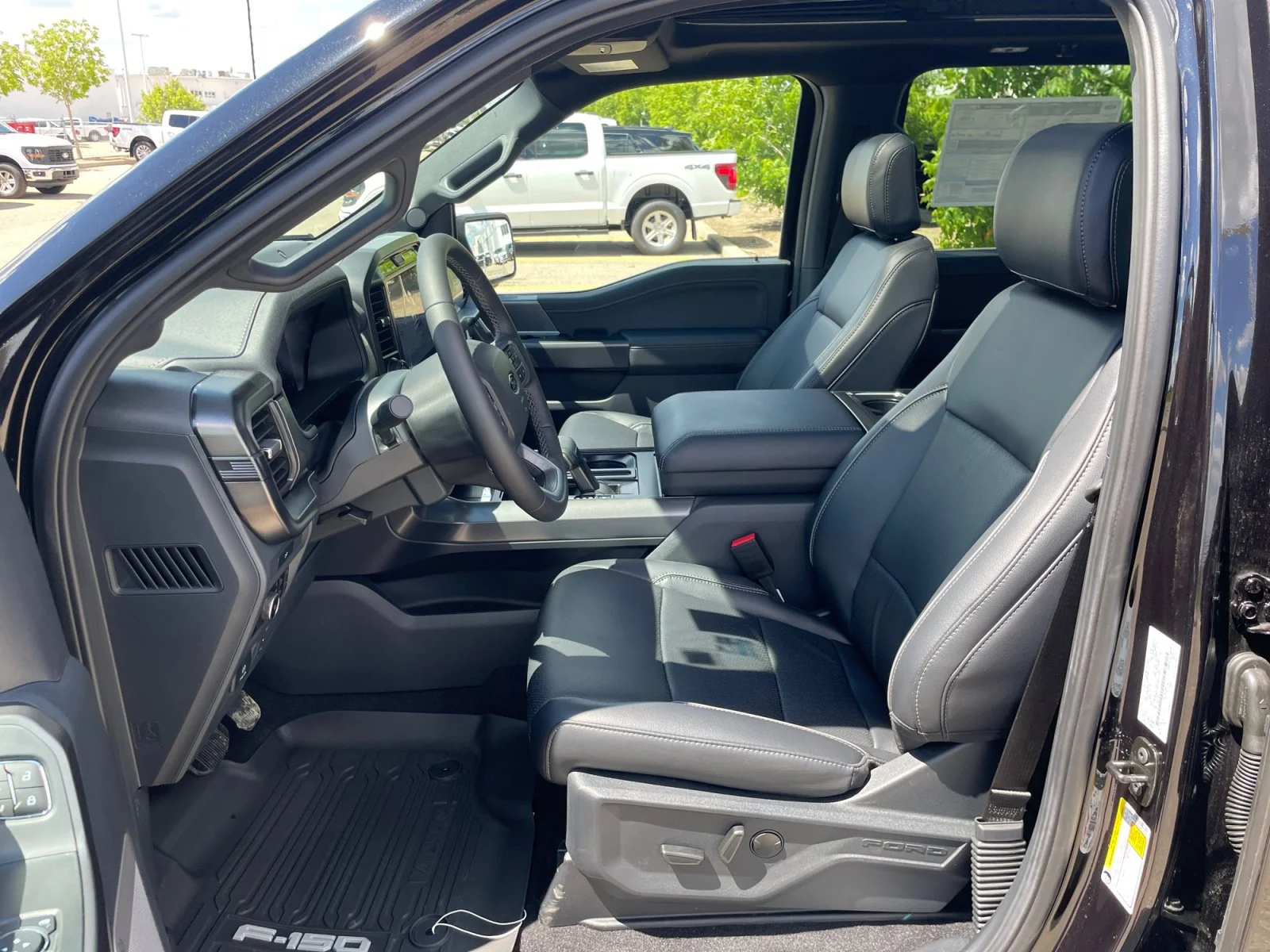 New 2026 Agate Black Metallic Ford Lariat image 19