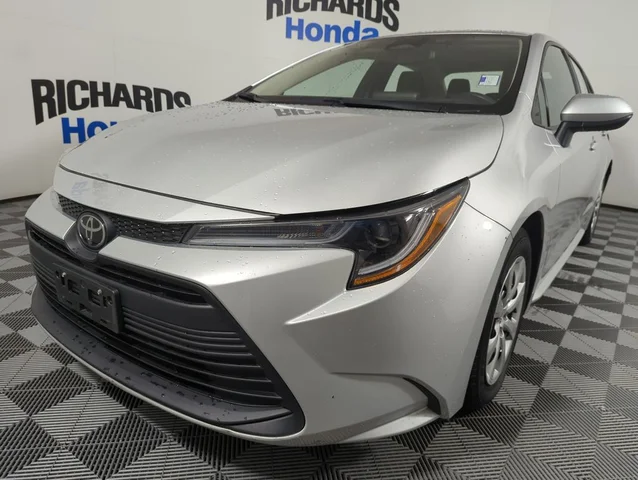 2024 Toyota Corolla LE
