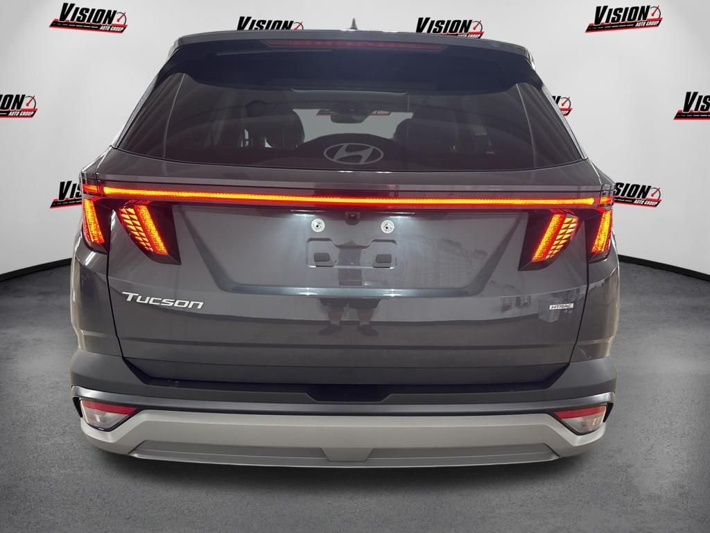 Certified Used 2025 Gray Hyundai SEL Convenience image 6