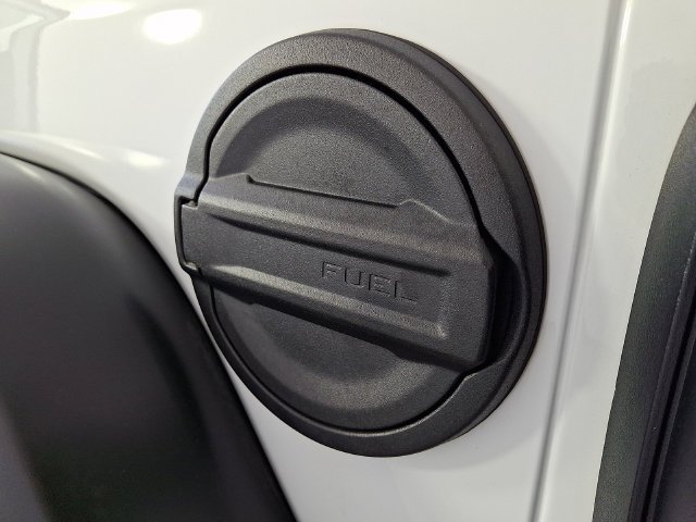 Used 2025 White Jeep Rubicon image 38