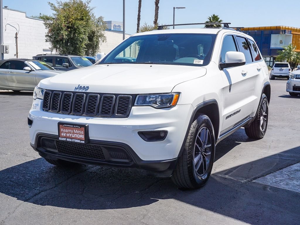Used 2019 White Jeep Laredo E image 3
