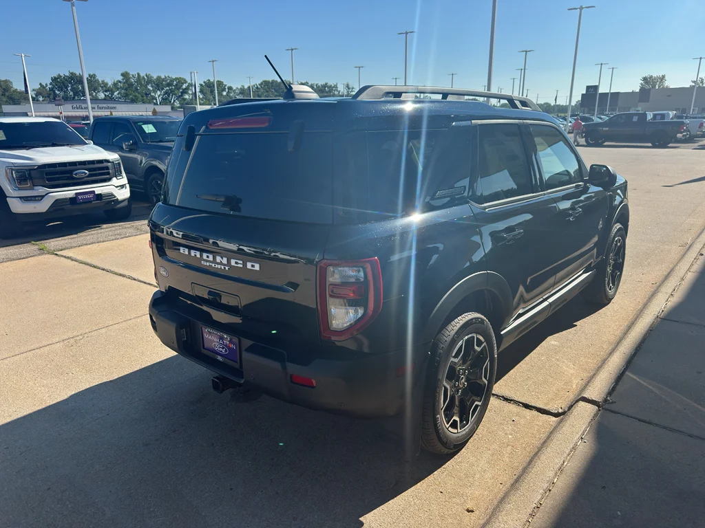 New 2026 Shadow Black Ford Outer Banks® image 5