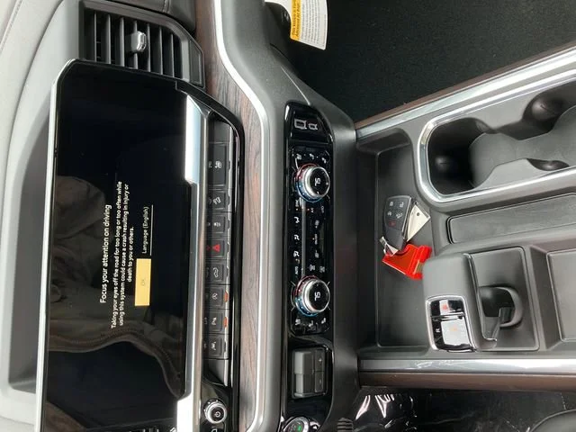 2026 GMC Sierra 1500 SLT - Photo 17
