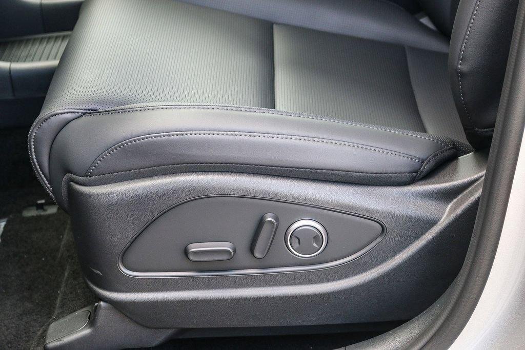 New 2026 Silver Hyundai SEL image 77
