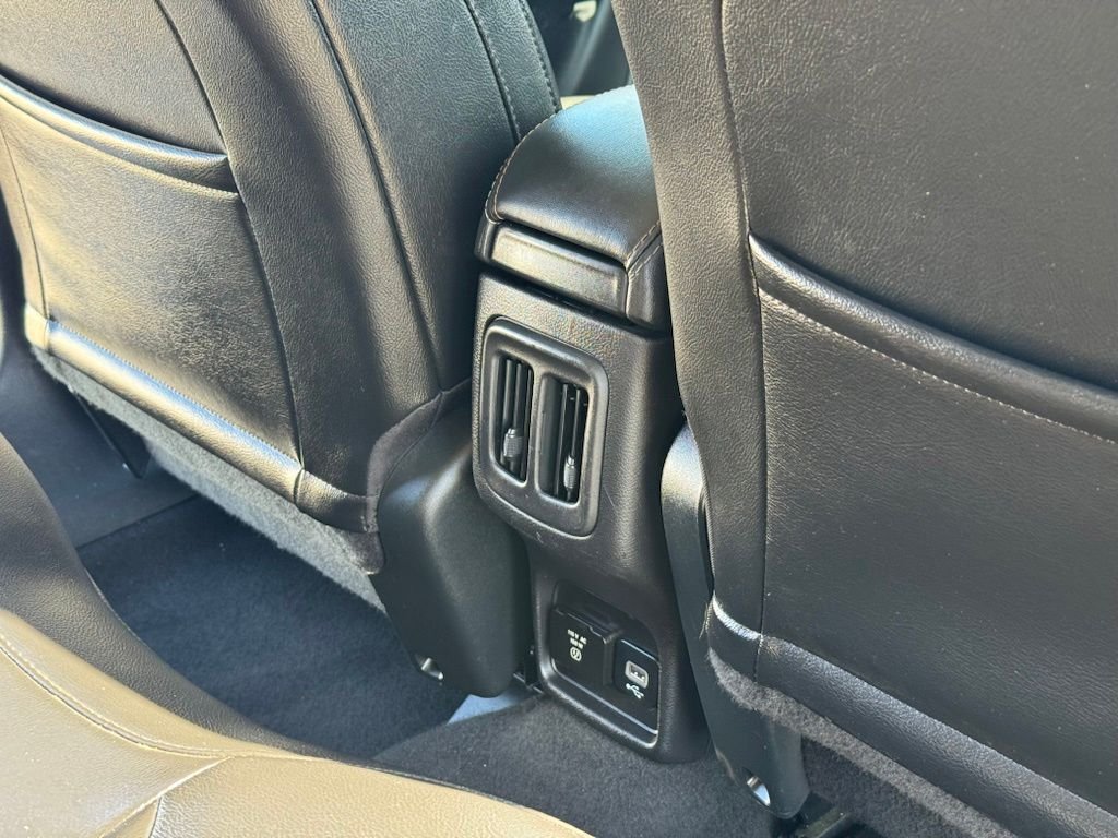 Used 2020 Red Line Jeep Latitude image 20