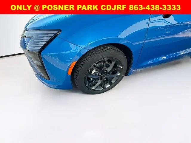 New 2027 Hydro Blue Pearl-Coat Exterior Paint Chrysler Limited image 33