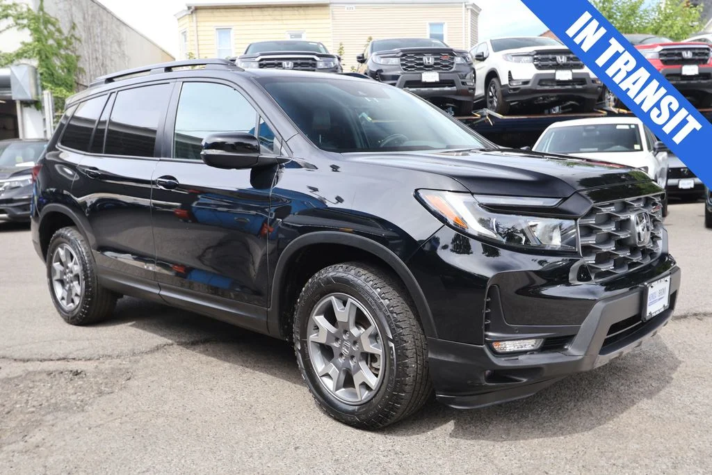 Certified Used 2023 Crystal Black Pearl Honda TrailSport image 4