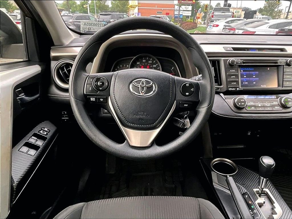 Used 2015 Brown Toyota XLE image 16