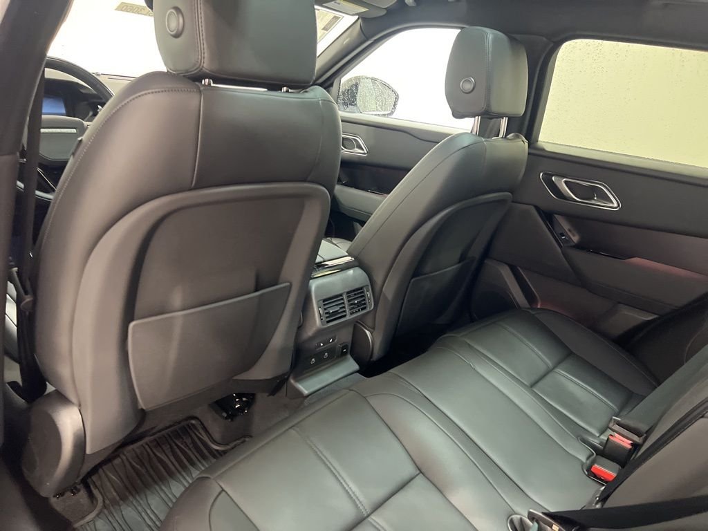 Certified Used 2026 Fuji White Land Rover Dynamic SE image 21
