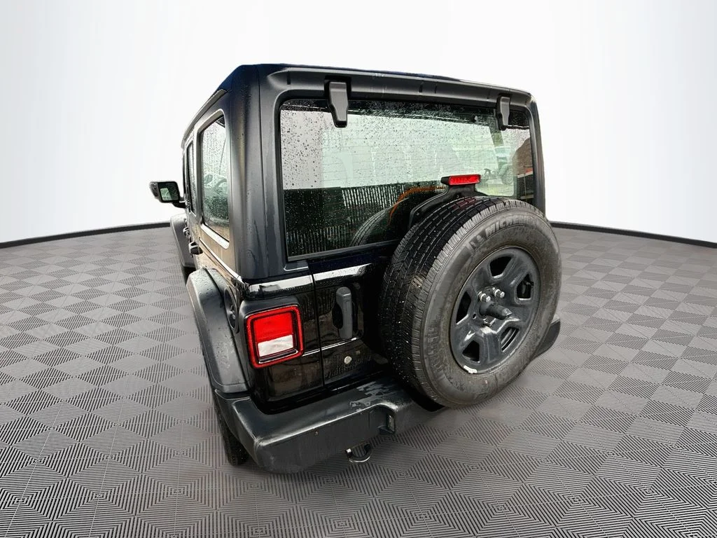 Used 2021 Black Jeep Unlimited Sport image 7