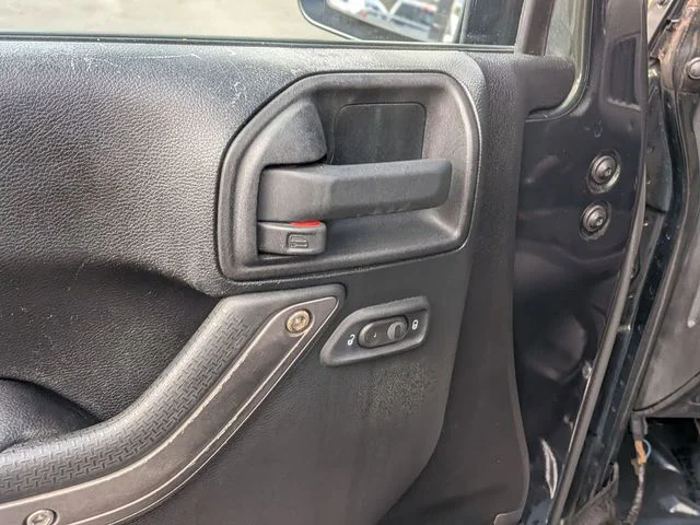 Used 2011 Green Jeep Unlimited Sport image 13